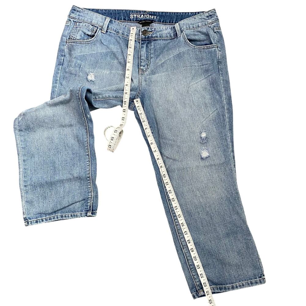 New York & Co Cropped Boyfriend Straight Jeans Distressed Womens Size 16 - Picture 6 of 8